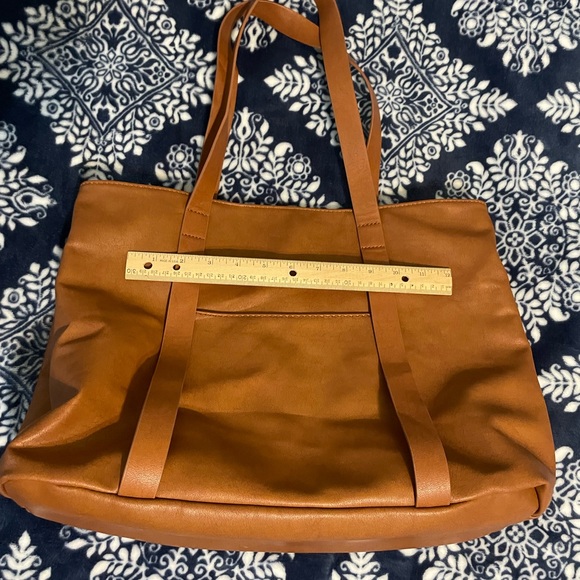 EXCELLENT CONDITION Universal Thread Brown Hobo Shoulder Bag - Super Roomy! - Picture 4 of 13